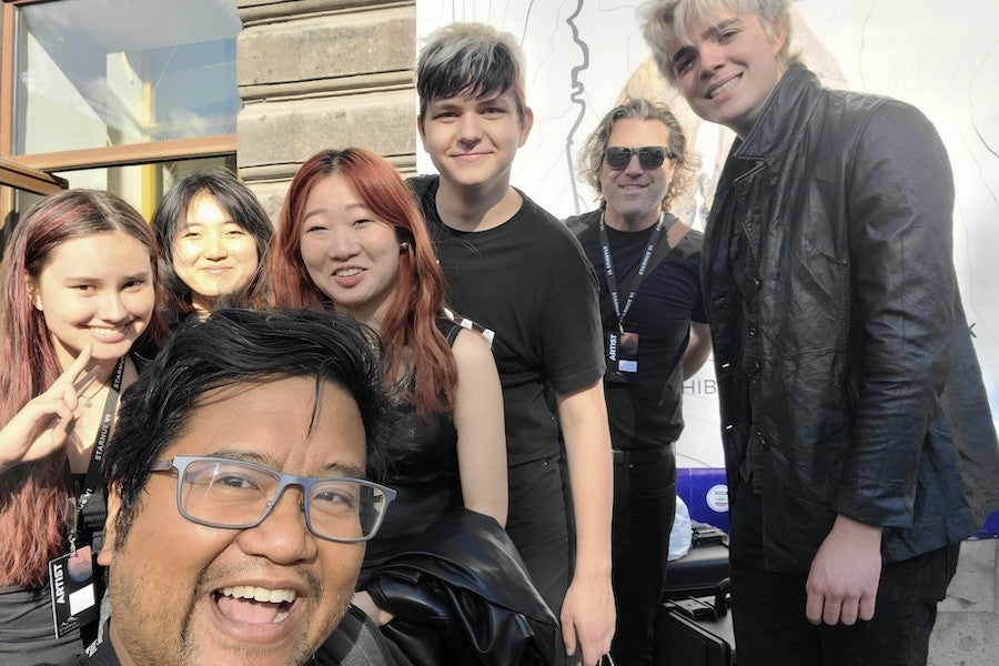 Starmus group shot 2022 900x600