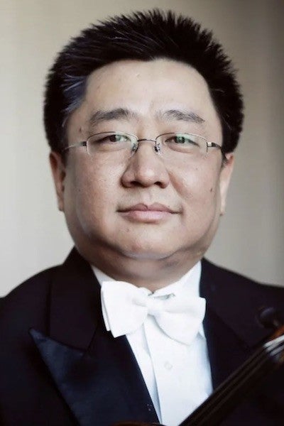 Hai-Xin Wu headshot 400x600