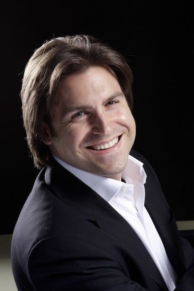 Gavriel Heine headshot 400x600