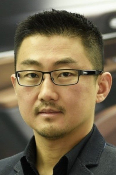 Professional photo of Bill Zheng