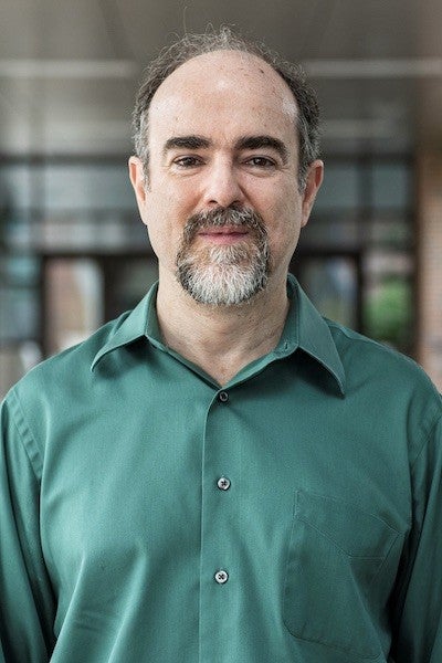 Hamilton Tescarollo headshot 400x600